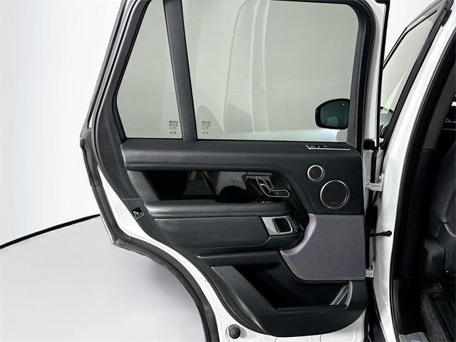 Photo of 2022 Fuji White Land Rover Range Rover