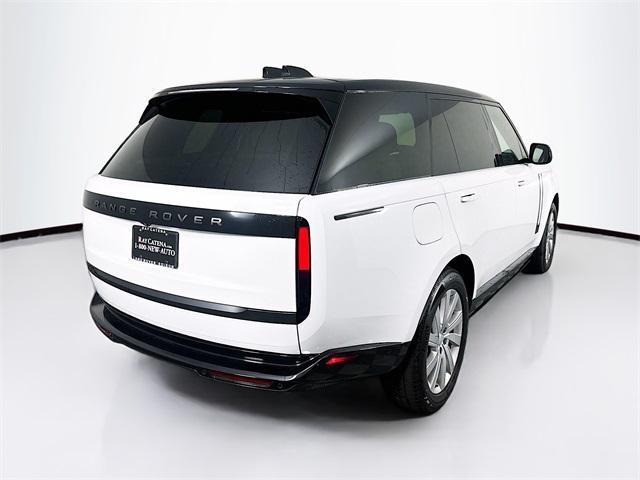 Photo of 2025 Fuji White Land Rover Range Rover