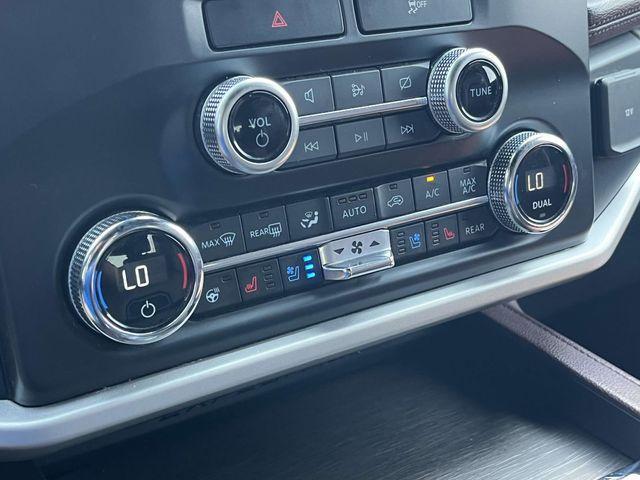 Photo of 2022 Silver Metallic Ford Expedition Max
