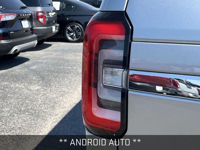 Photo of 2022 Silver Metallic Ford Expedition Max