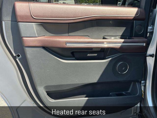 Photo of 2022 Silver Metallic Ford Expedition Max