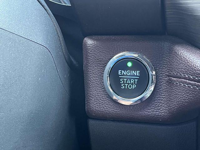 Photo of 2022 Silver Metallic Ford Expedition Max
