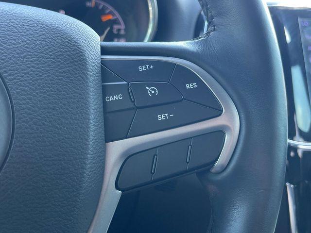 Photo of 2019 Diamond Black Jeep Grand Cherokee