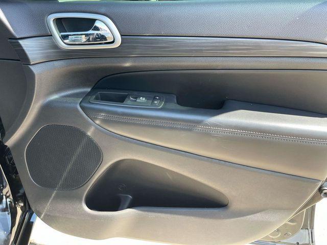 Photo of 2019 Diamond Black Jeep Grand Cherokee