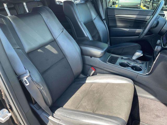 Photo of 2019 Diamond Black Jeep Grand Cherokee