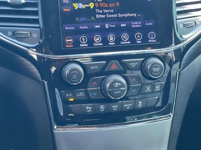 Photo of 2019 Diamond Black Jeep Grand Cherokee