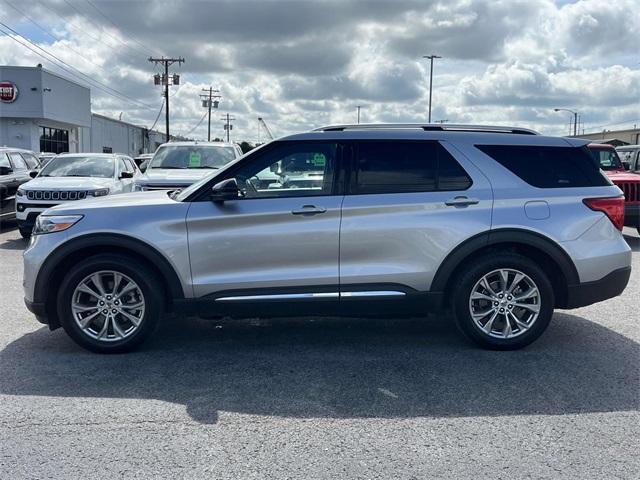 Photo of 2020 Silver Metallic Ford Explorer