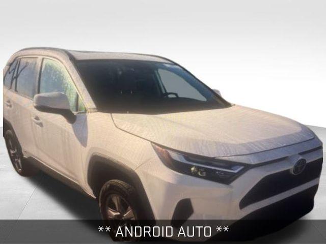 Photo of 2023 White Toyota RAV4 Hybrid