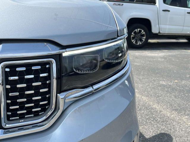 Photo of 2024 Silver Zynith Jeep Grand Wagoneer L