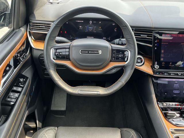 Photo of 2024 Silver Zynith Jeep Grand Wagoneer L