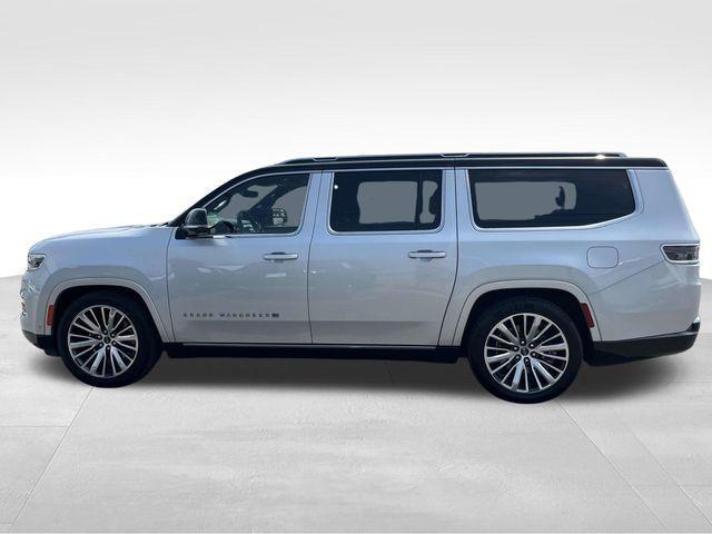 Photo of 2024 Silver Zynith Jeep Grand Wagoneer L