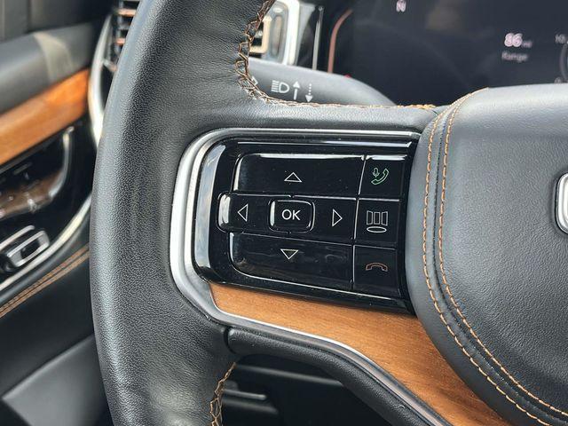 Photo of 2024 Silver Zynith Jeep Grand Wagoneer L