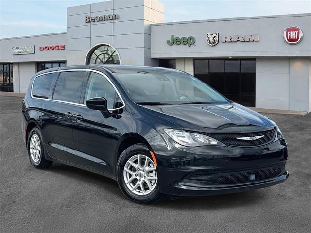 2023 Chrysler Voyager