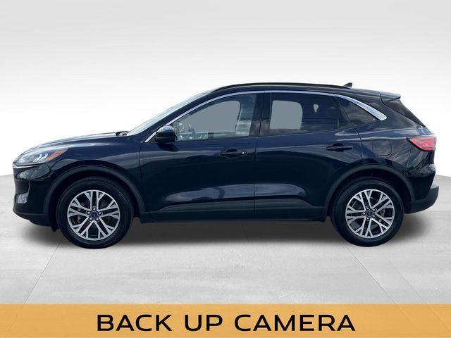 Photo of 2021 Blue Metallic Ford Escape