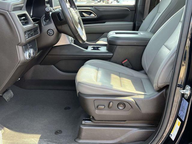 Photo of 2022 Midnight Blue Metallic GMC Yukon XL