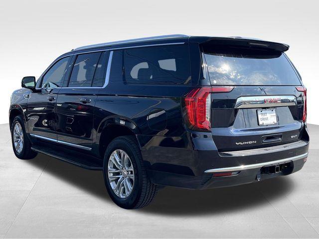 Photo of 2022 Midnight Blue Metallic GMC Yukon XL
