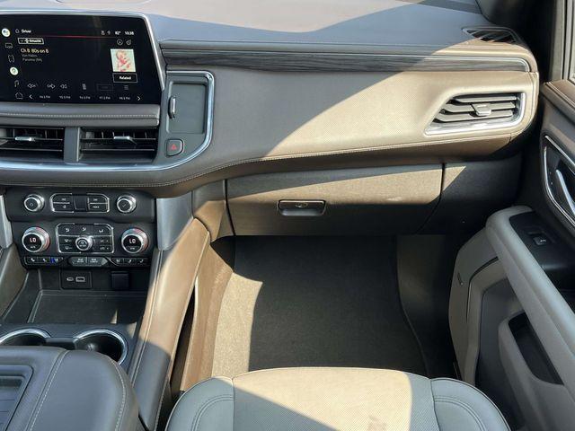 Photo of 2022 Midnight Blue Metallic GMC Yukon XL