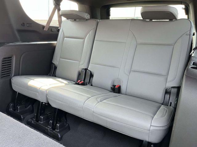 Photo of 2022 Midnight Blue Metallic GMC Yukon XL