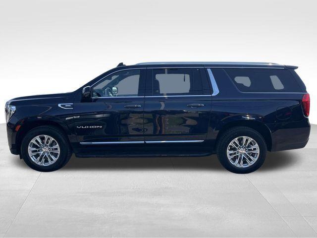 Photo of 2022 Midnight Blue Metallic GMC Yukon XL