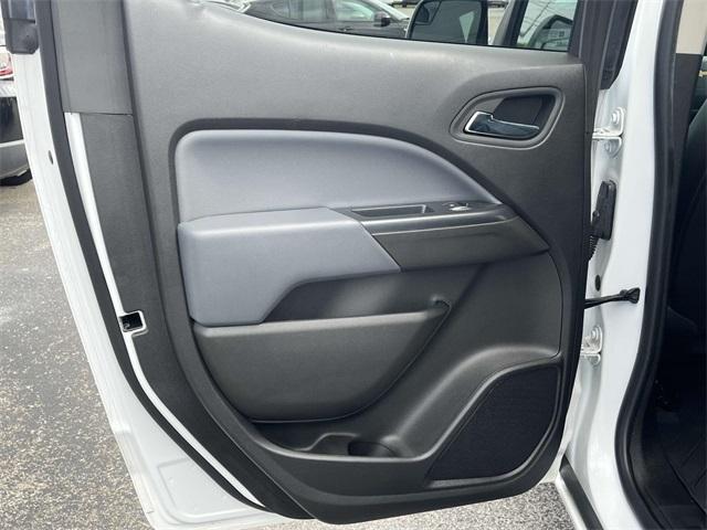 Photo of 2021 Summit White Chevrolet Colorado