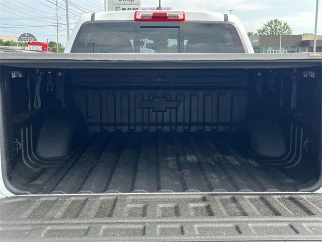 Photo of 2021 Summit White Chevrolet Colorado