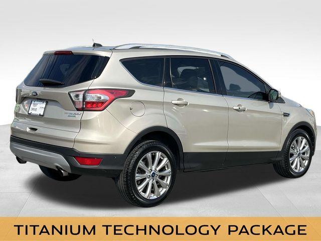 Photo of 2017 White Gold Metallic Ford Escape