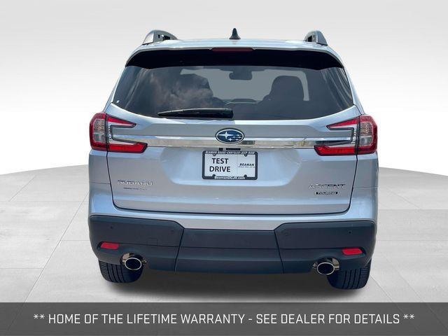 Photo of 2024 Ice Silver Metallic Subaru Ascent
