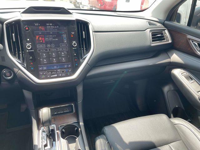 Photo of 2024 Ice Silver Metallic Subaru Ascent