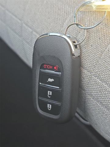 Photo of 2025 Platinum White Pearl Honda HR-V