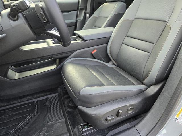 Photo of 2024 Mercury Silver Metallic Honda Prologue