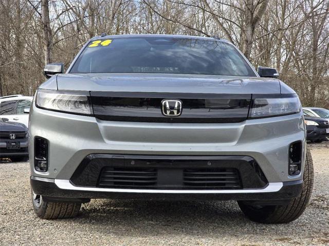 Photo of 2024 Mercury Silver Metallic Honda Prologue