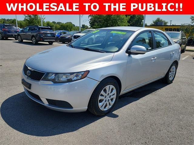 Photo of 2013 Bright Silver Metallic Kia Forte