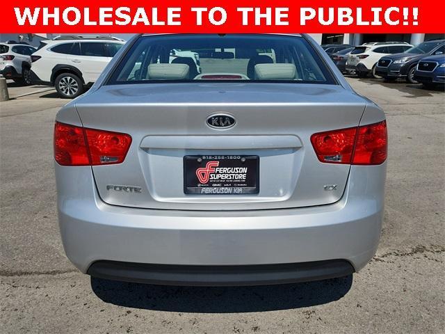 Photo of 2013 Bright Silver Metallic Kia Forte