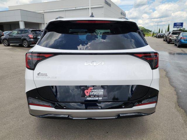 Photo of 2026 Glacial White Pearl Kia Sportage