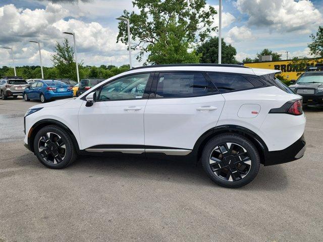 Photo of 2026 Glacial White Pearl Kia Sportage