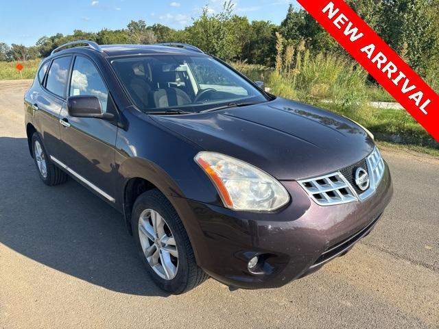 Photo of 2012 Black Amethyst Nissan Rogue