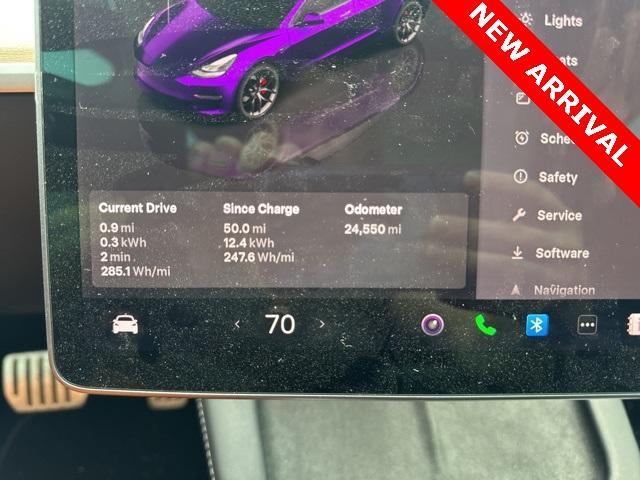 Photo of 2022 Gray Tesla Model 3