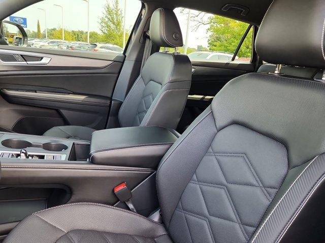 Photo of 2024 Deep Black Pearl Effect Volkswagen Atlas Cross Sport