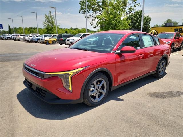 Photo of 2025 Currant Red Kia K4