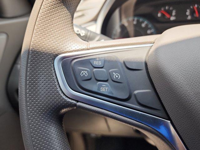 Photo of 2022 Summit White Chevrolet Malibu
