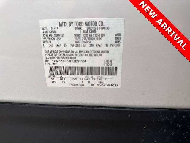 Photo of 2017 White Platinum Clearcoat Metallic Ford Explorer