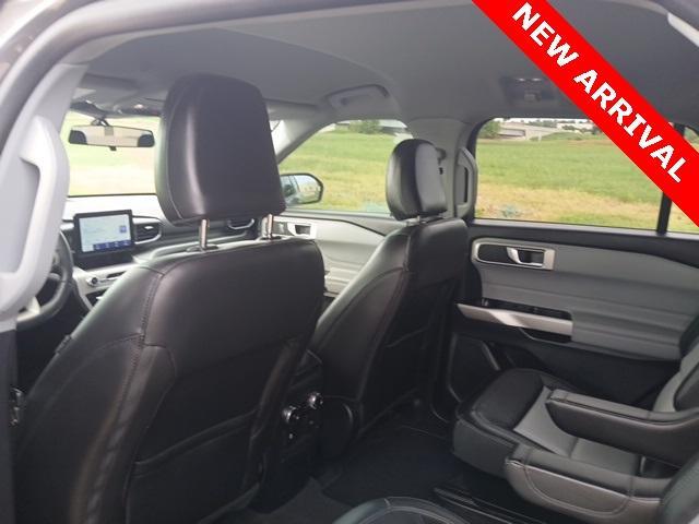 Photo of 2022 Carbonized Gray Metallic Ford Explorer