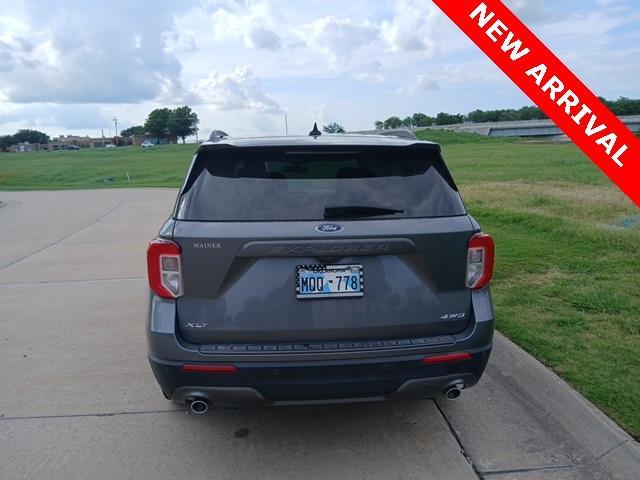 Photo of 2022 Carbonized Gray Metallic Ford Explorer