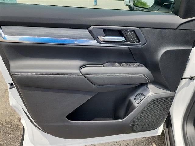 Photo of 2026 Summit White GMC Terrain