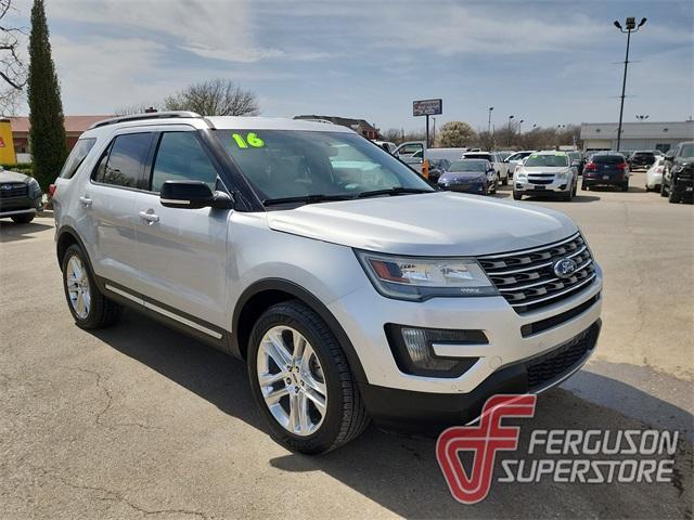 2016 Ford Explorer