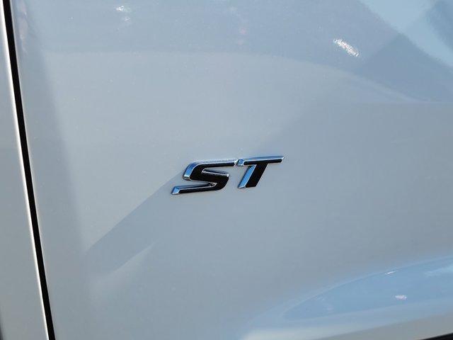 Photo of 2025 White Frost Tri-Coat Buick Enclave