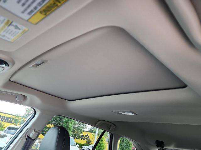 Photo of 2025 Ice Silver Metallic Subaru Outback