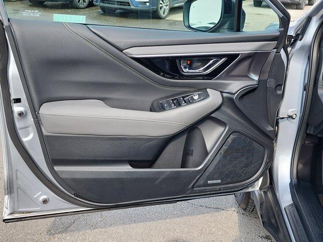 Photo of 2025 Ice Silver Metallic Subaru Outback