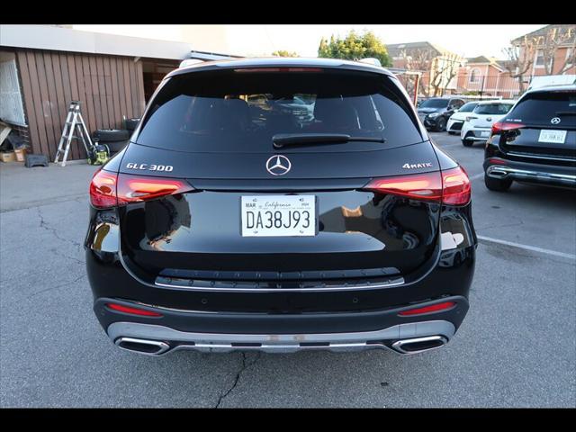 Photo of 2024 Black Mercedes-Benz GLC 300
