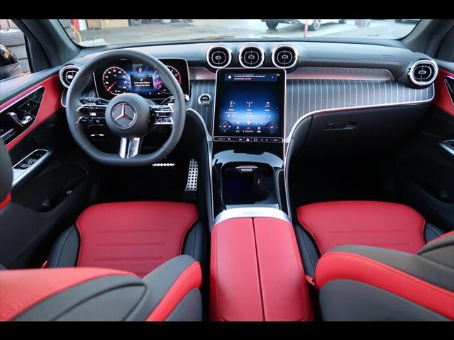 Photo of 2024 Black Mercedes-Benz GLC 300